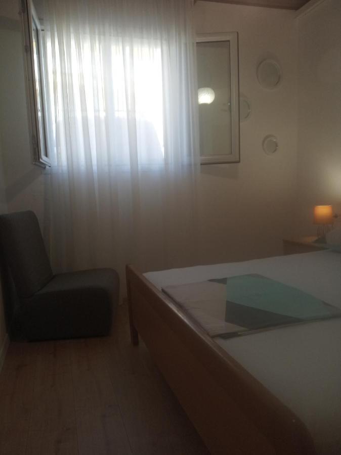 Apartman Mijic Trogir Exteriör bild